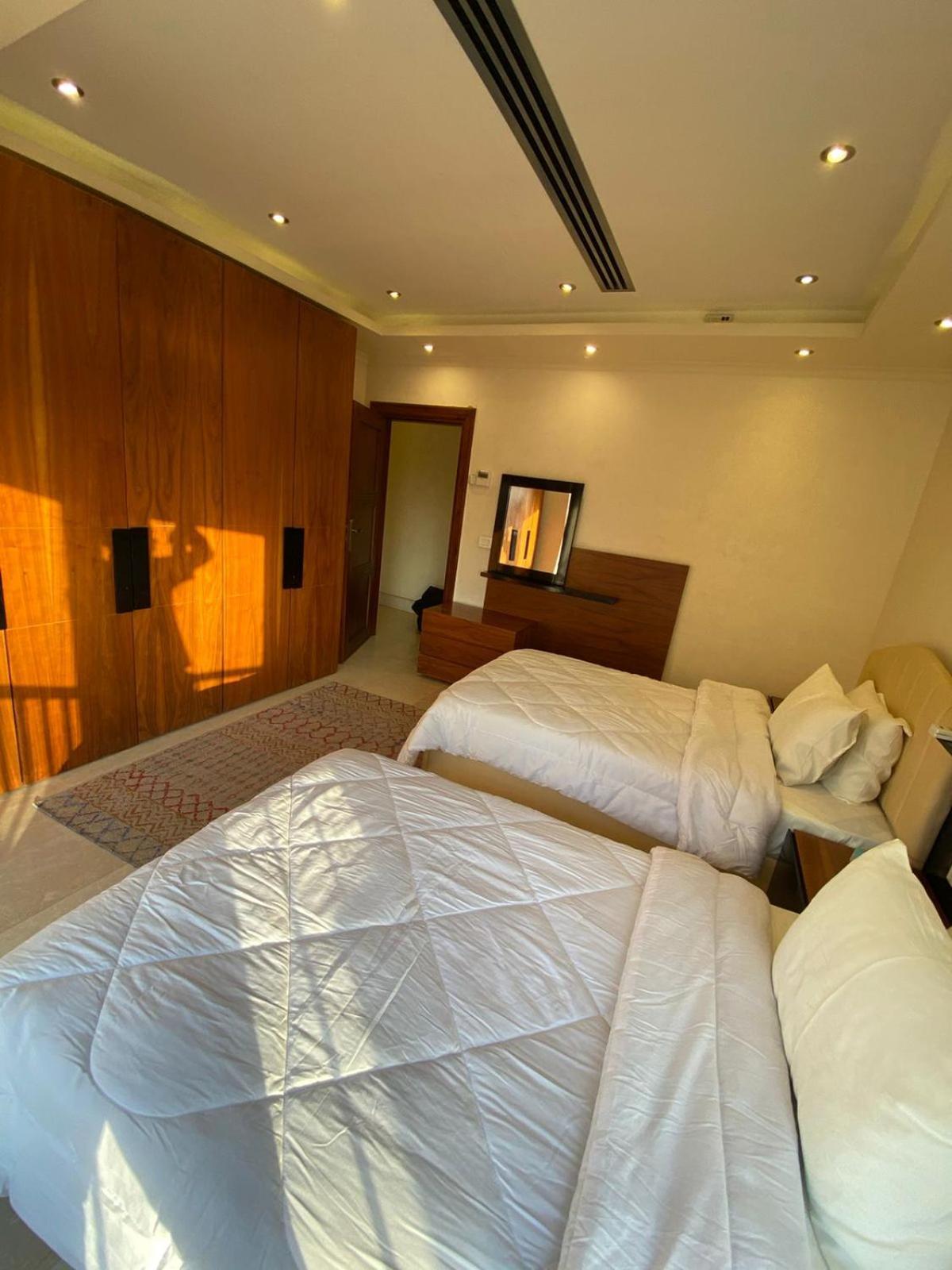 Apartment A 3 Bedroom With Lovely Nile View