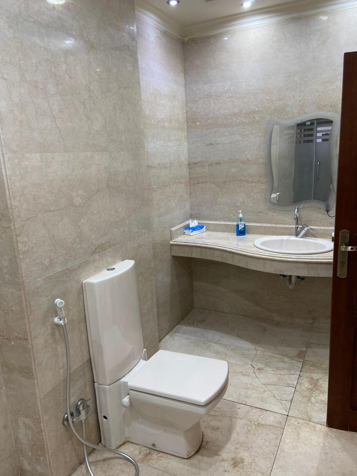 Apartment A 3 Bedroom With Lovely Nile View