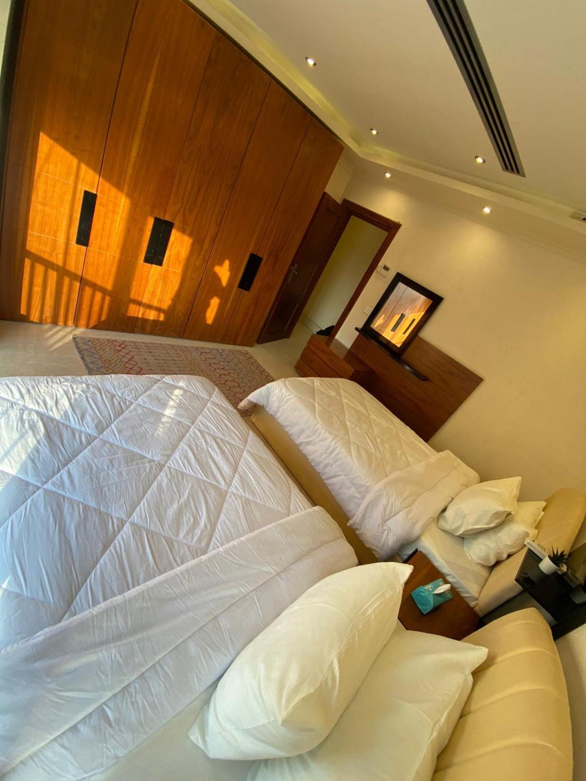 A 3 Bedroom With Lovely Nile View